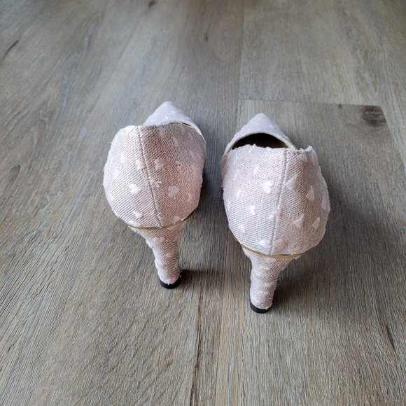 Pink Embroidered Heart Pointy Toed Pumps Size 39 - Picture 6 of 8